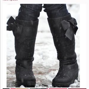Kate Spade winter wedge boots with bow- NWOB